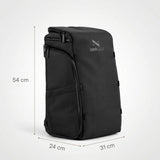 Schwarzer Rucksack mit den Maßen 54 × 31 × 24 cm.